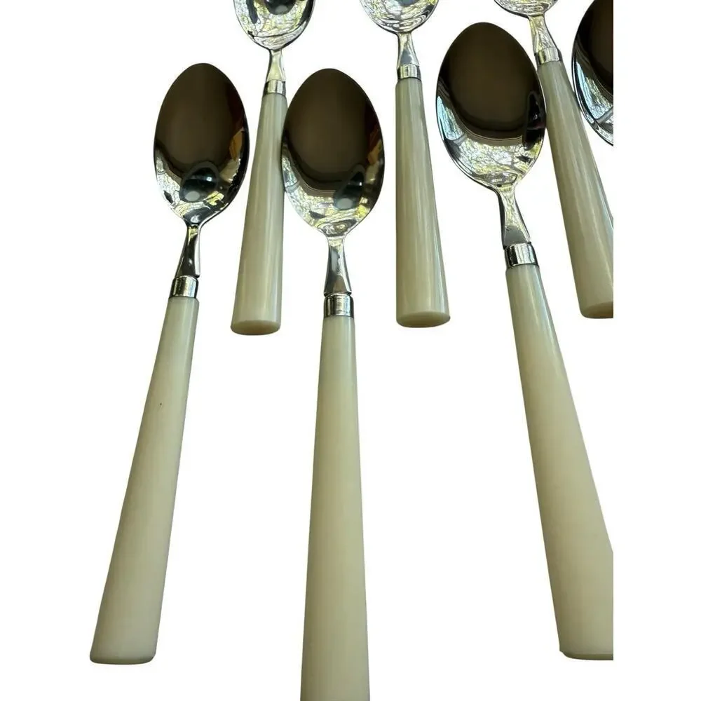 Vintage Cream Colored Plastic Handle Tablespoons 8 Pieces Made Taiwan 1970's